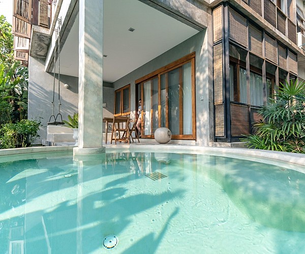 Pool Suite