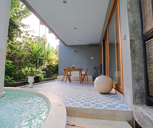 Pool Suite