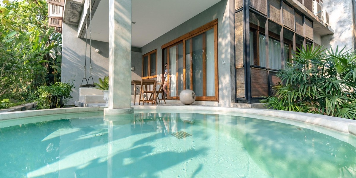 Pool Suite