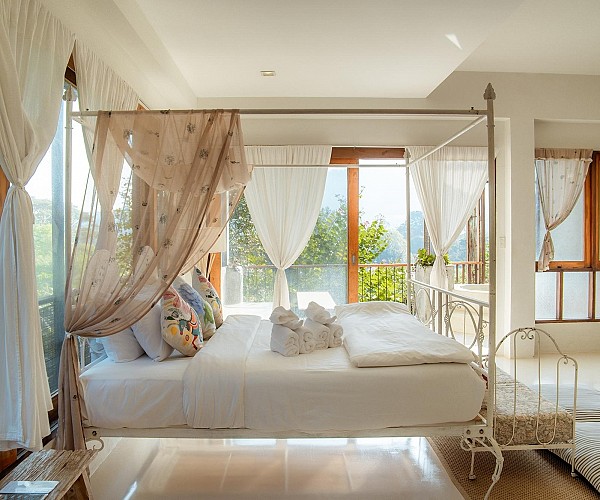 Mountain View Suite with Jacuzzi