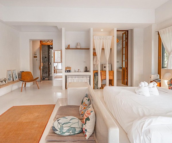 Pool Suite