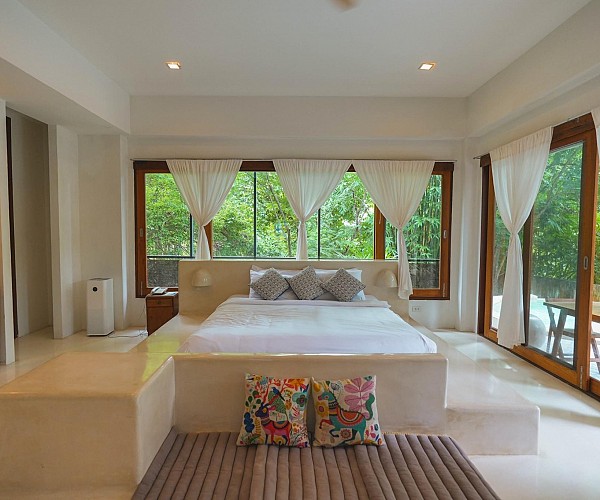 Pool Suite