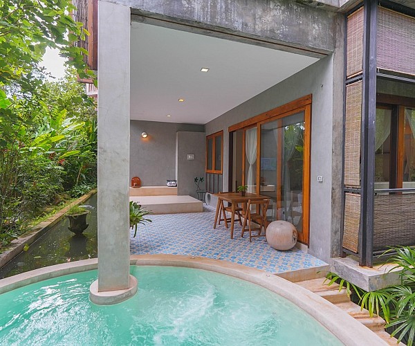 Pool Suite