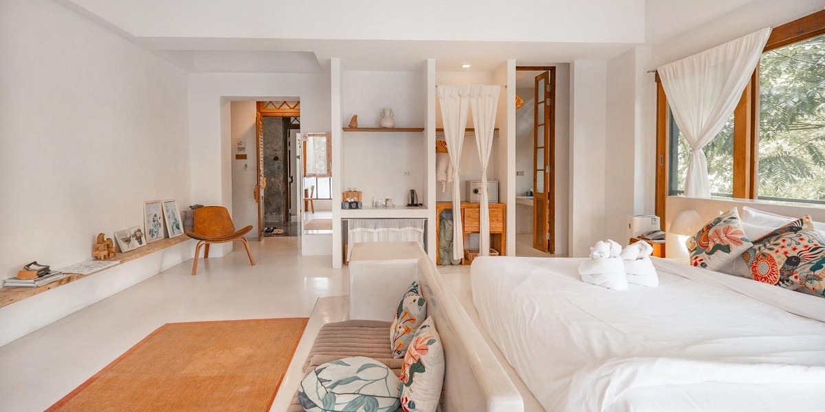 Pool Suite