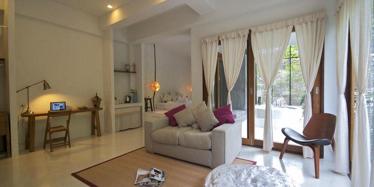 Luxury Suite with Jacuzzi