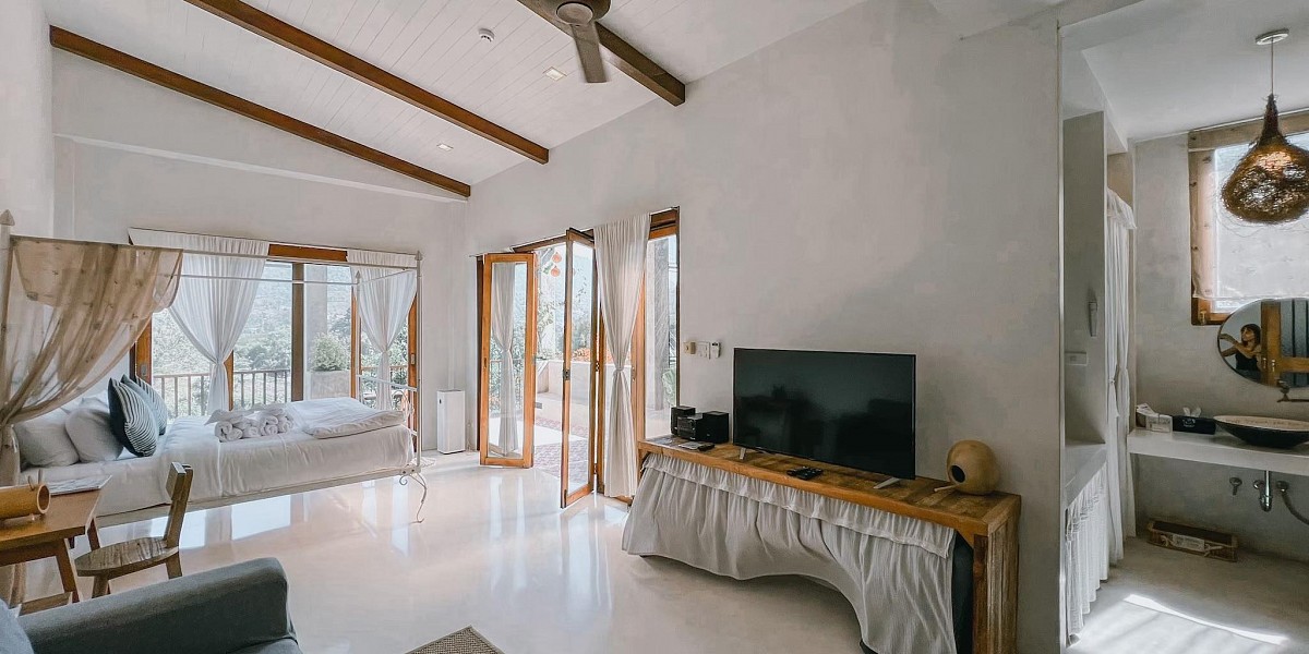 Mountain View Suite with Jacuzzi