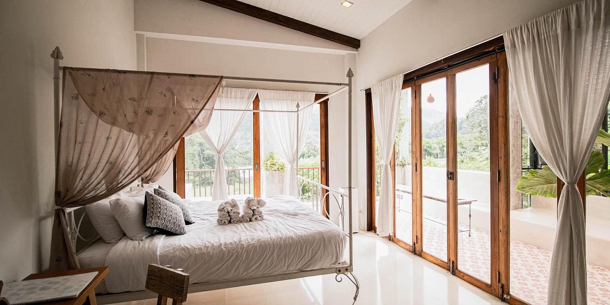 Mountain View Suite with Jacuzzi