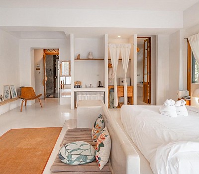 Pool Suite