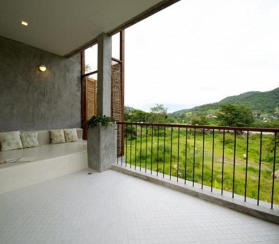 Luxury Suite with Bathtub