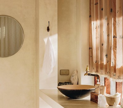 Luxury Suite with Jacuzzi