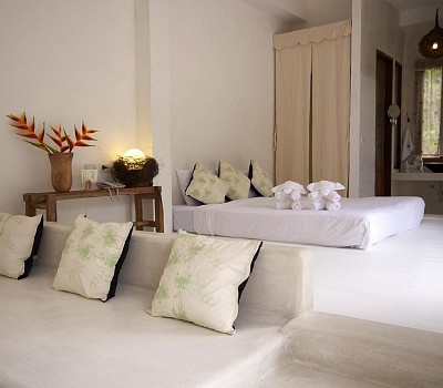 Luxury Suite with Jacuzzi