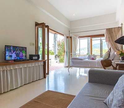 Mountain View Suite with Jacuzzi