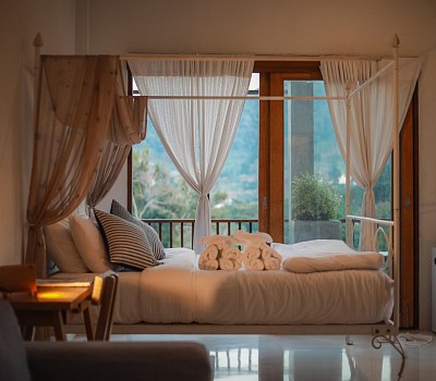 Mountain View Suite with Jacuzzi