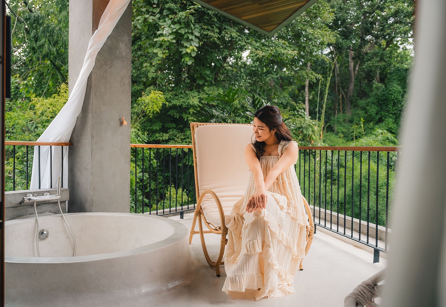 Honeymoon Grand View (Bathtub on the Balcony)